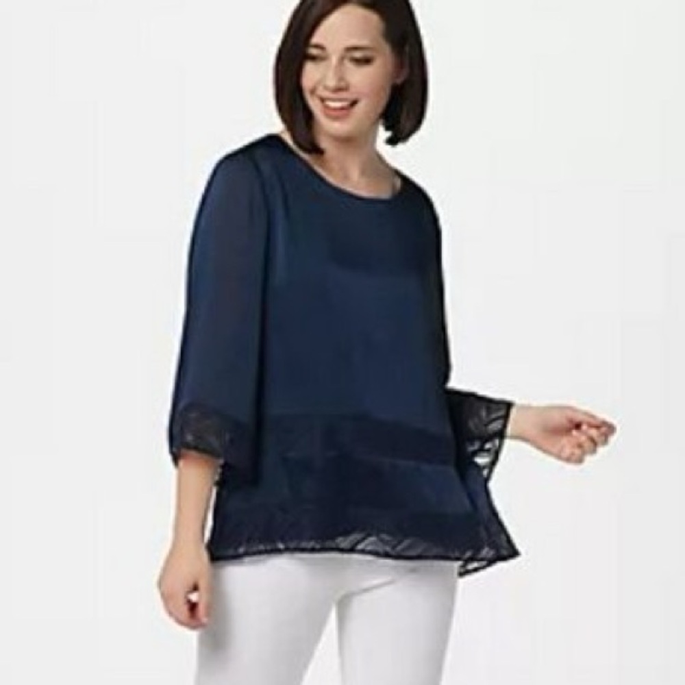 Women’s. Size 16 H by Halston Elegant Navy Blue Women's Top with Lace